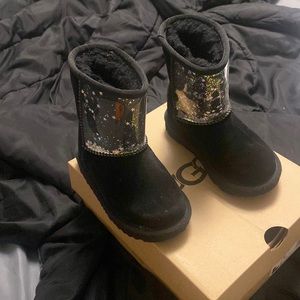 Toddler black/glitter ugg boots